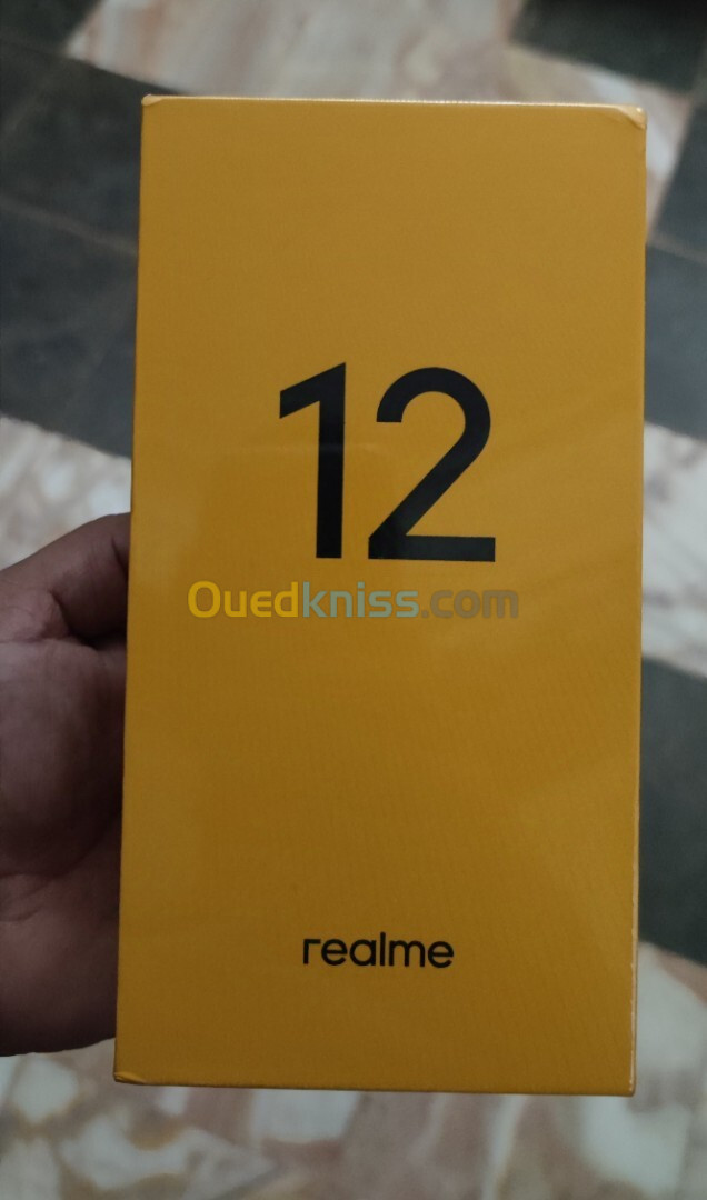 Realme 12