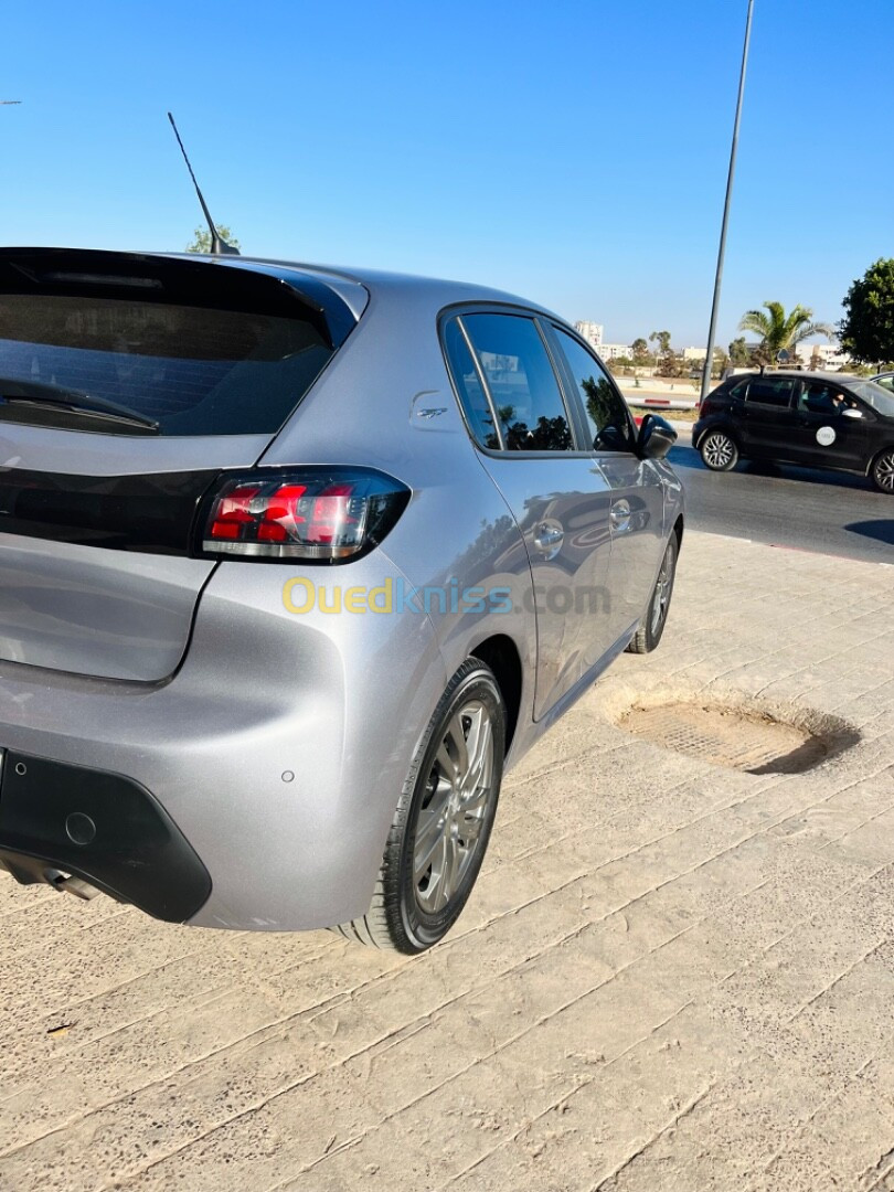 Peugeot 208 2022 Active Facelift