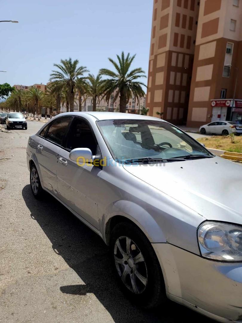 Chevrolet Optra 5 portes 2010 Optra 5 portes