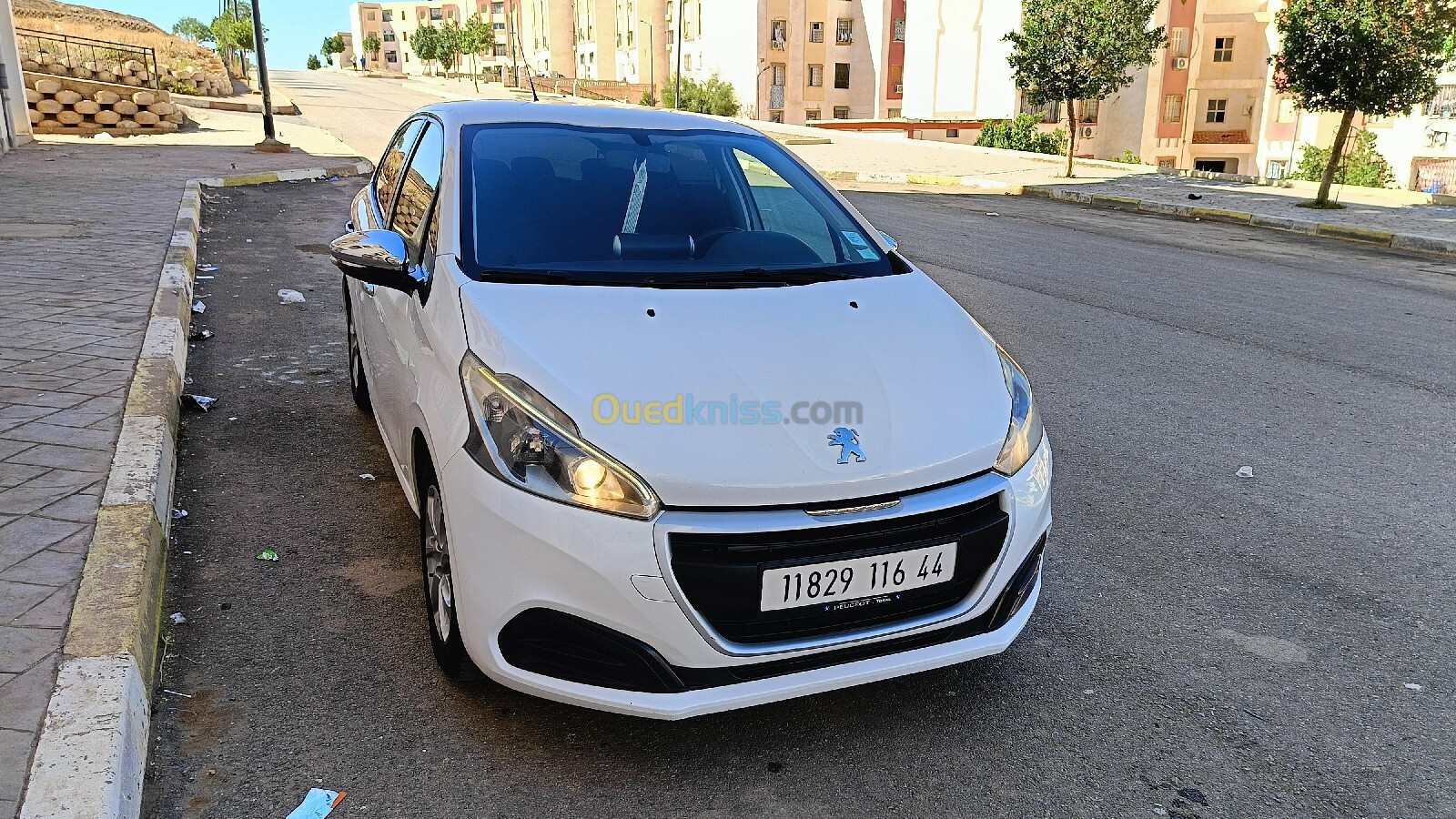 Peugeot 208 2016 Access Facelift