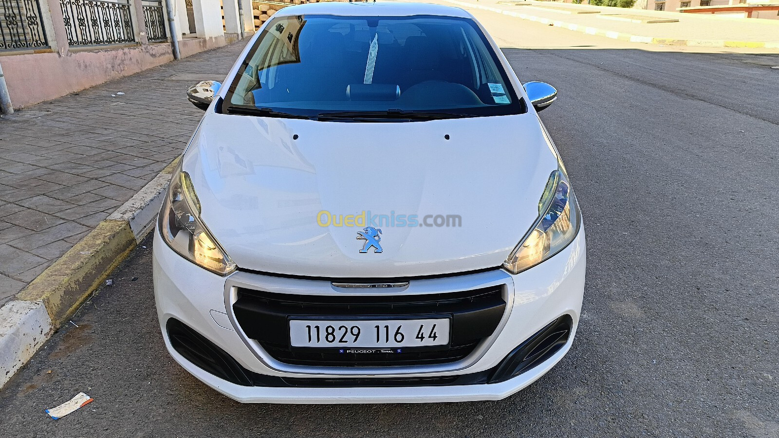 Peugeot 208 2016 Access Facelift