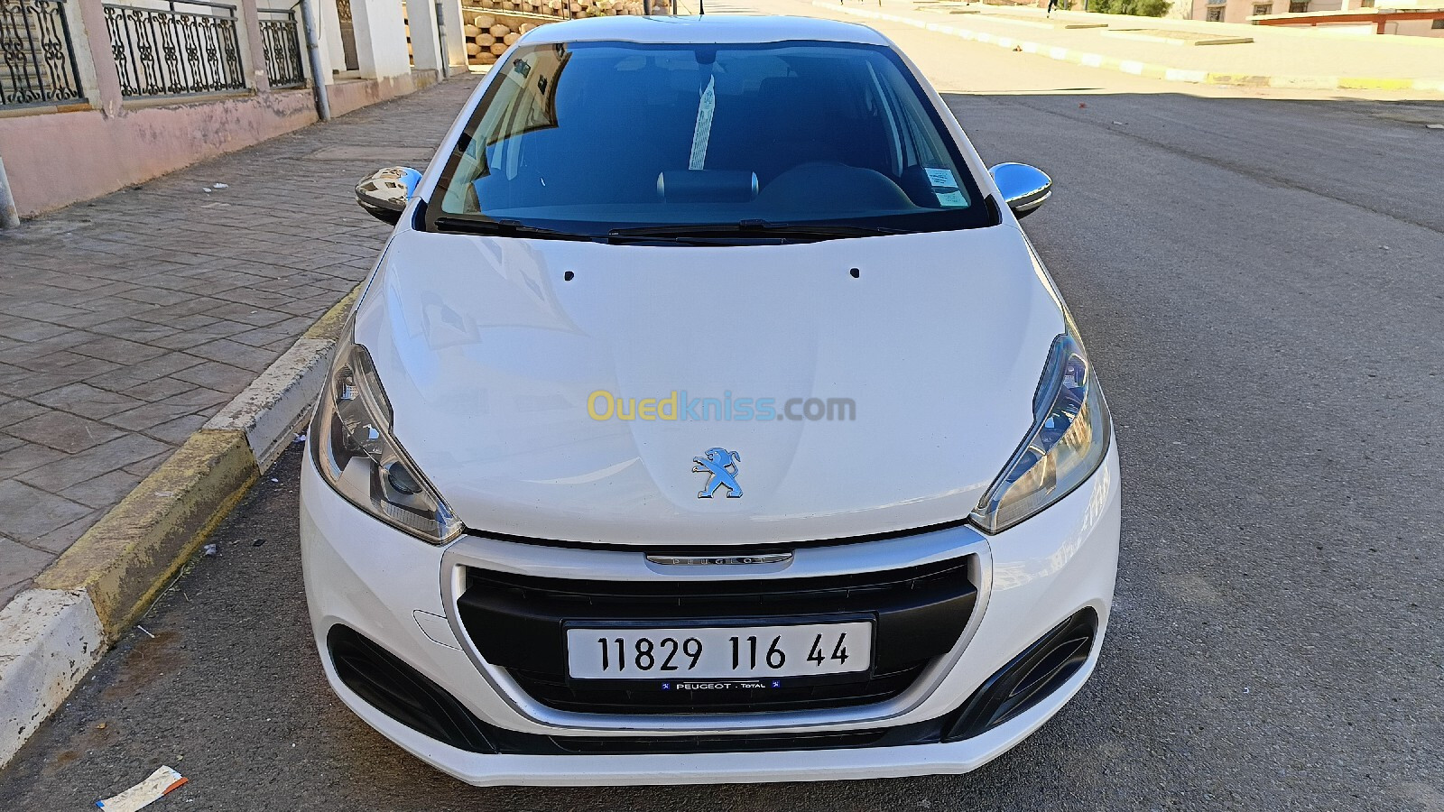 Peugeot 208 2016 Access Facelift