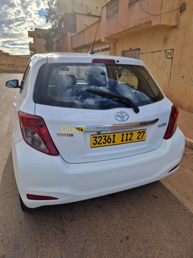 Toyota Yaris 2012 