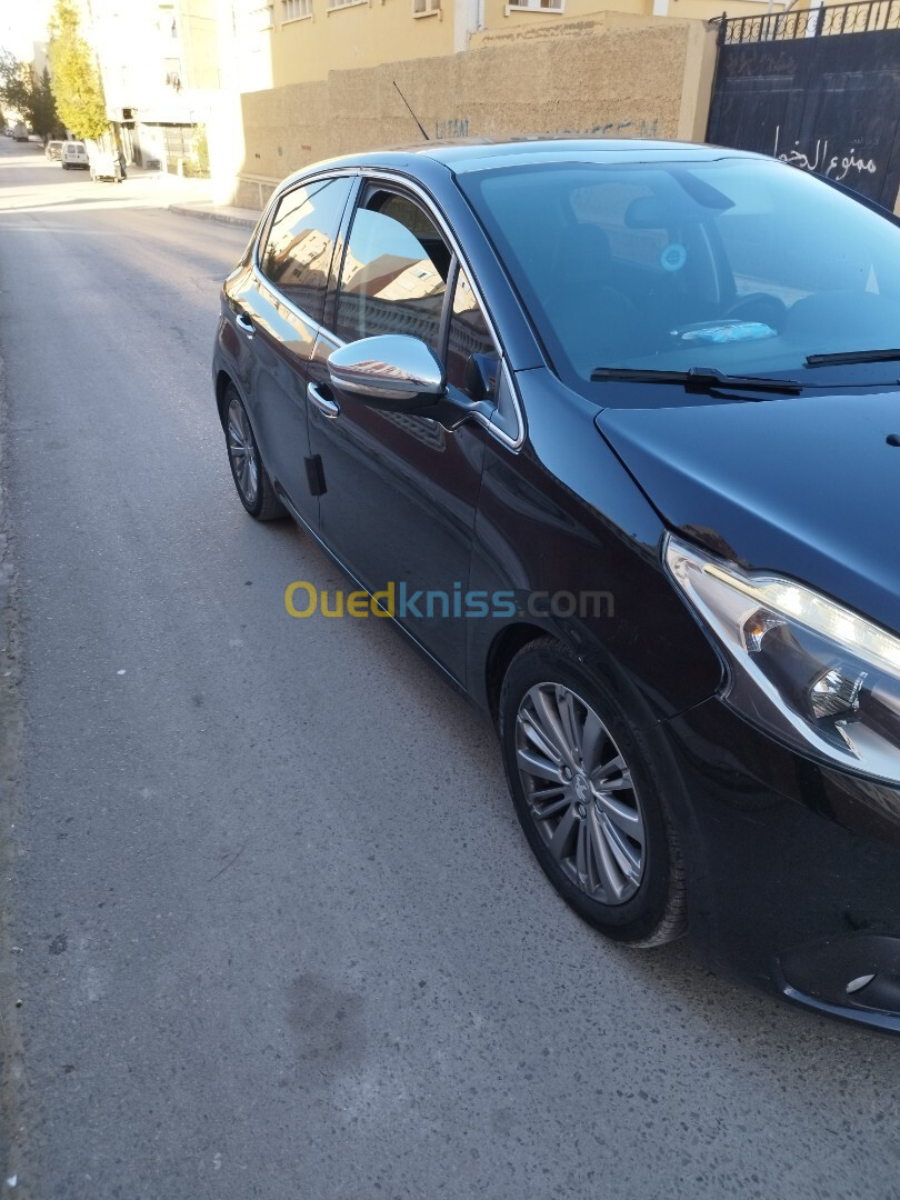 Peugeot 208 2020 Allure