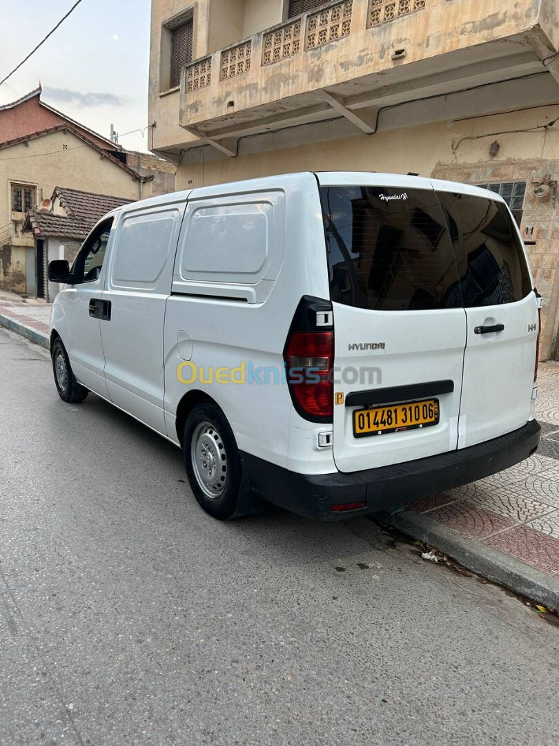 Hyundai H1 2010 Tolé