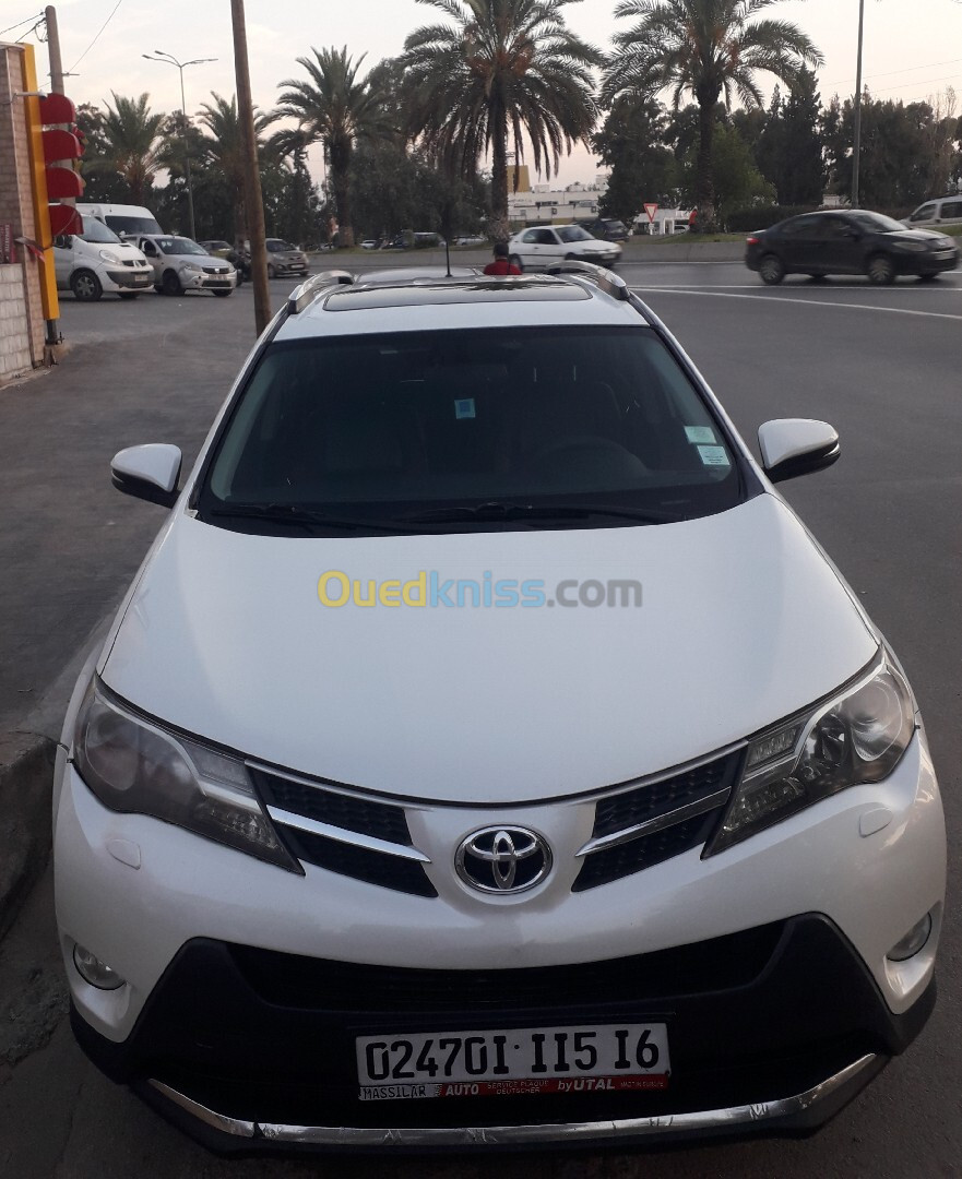 Toyota RAV4 2015 Dynamique