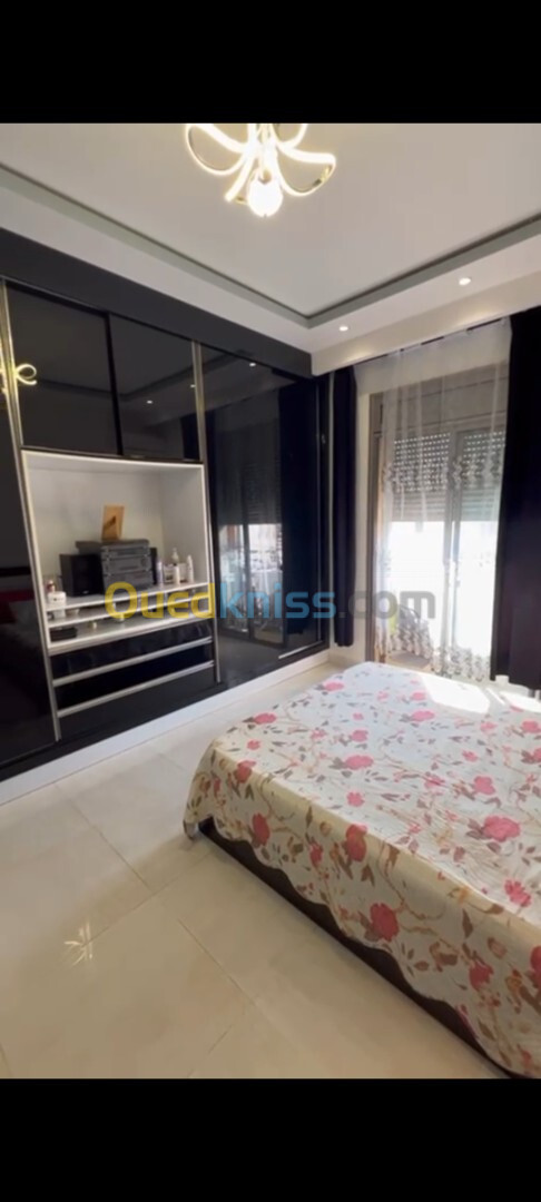 Location Appartement F4 Alger Hydra