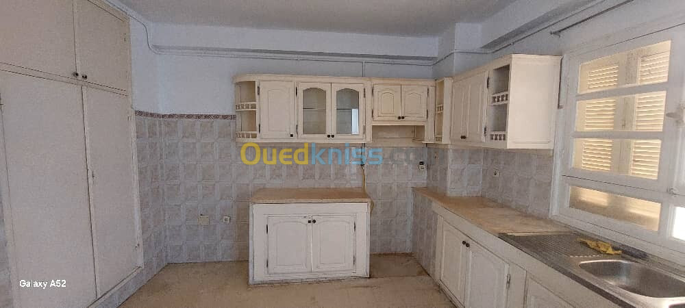 Location Appartement F4 Alger Birkhadem