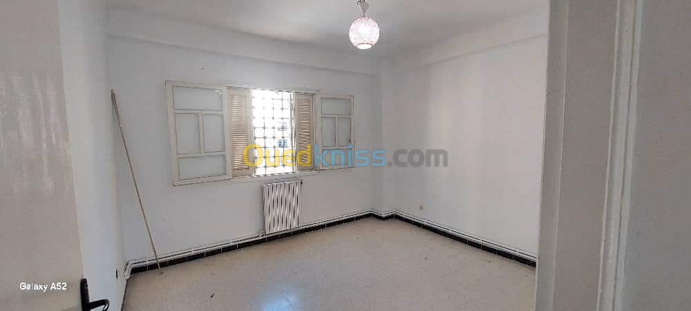 Location Appartement F4 Alger Birkhadem