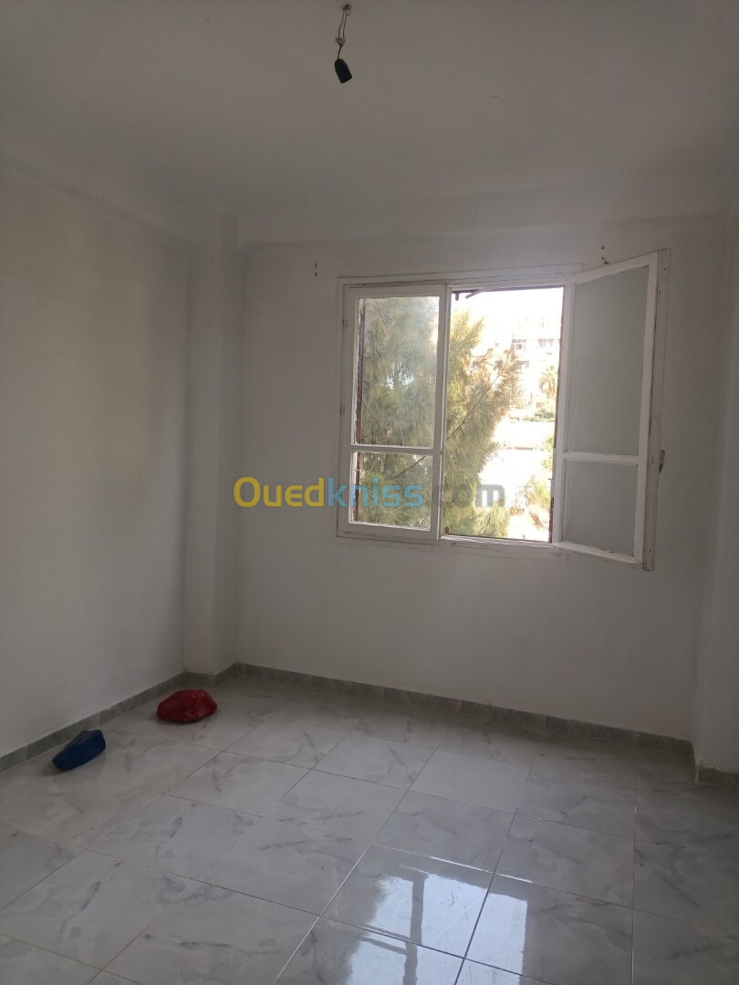 Location Appartement F3 Alger Draria