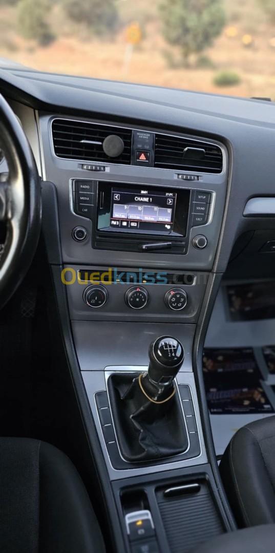 Volkswagen Golf 7 2015 Trendline +