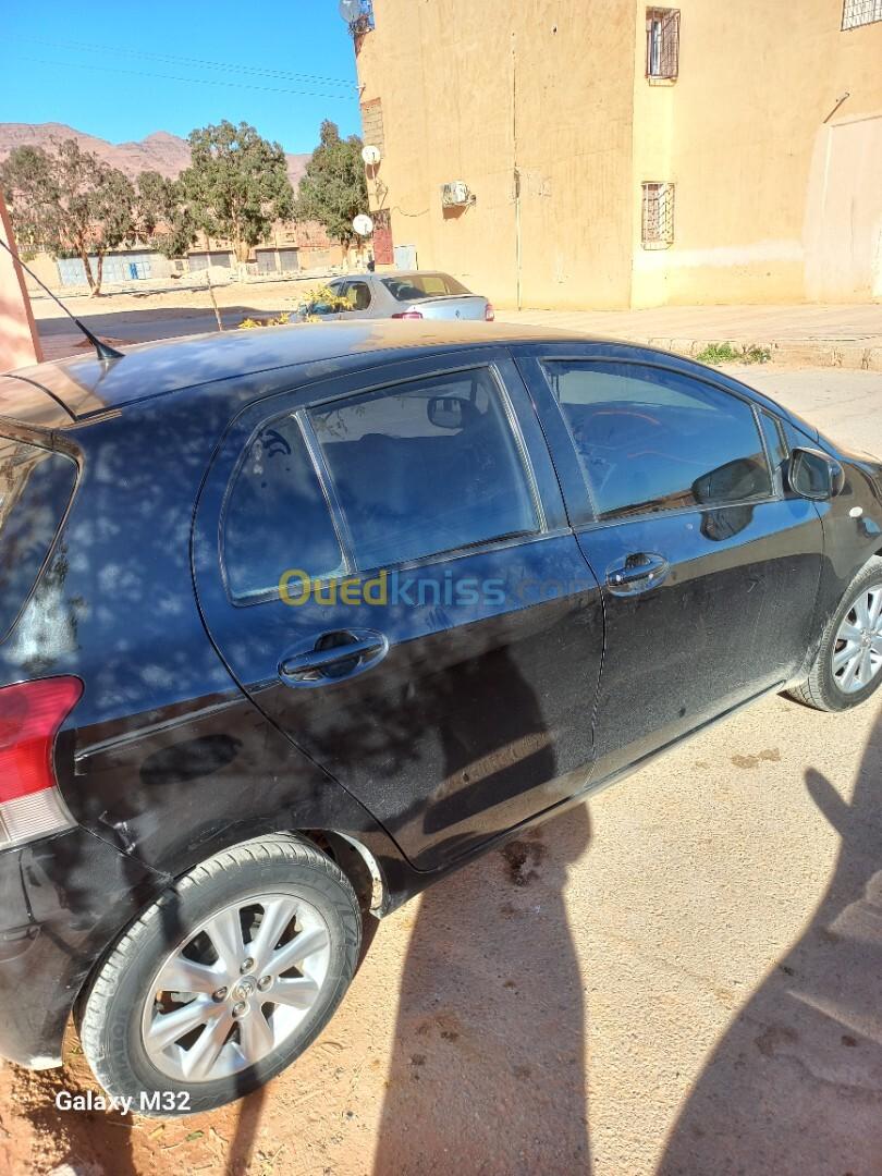 Toyota Yaris 2010 كوبي