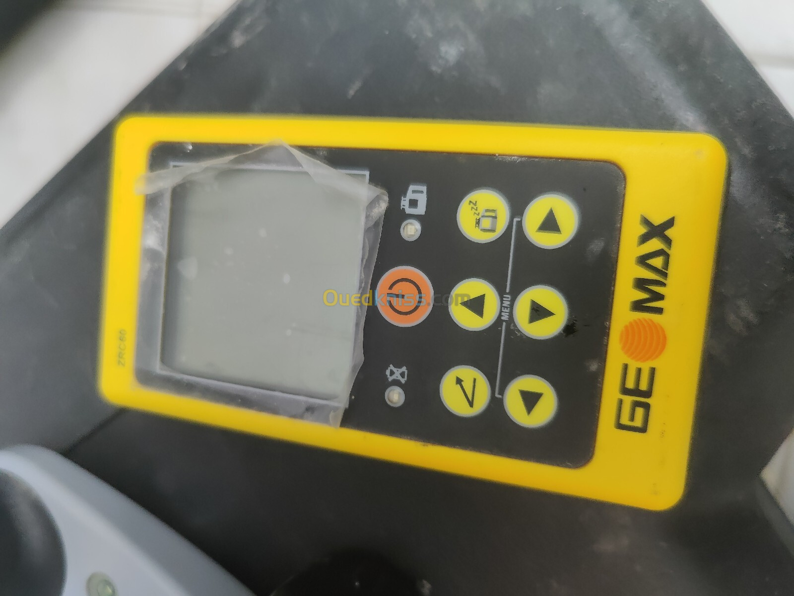 Niveau laser rotatif GEOMAX HV