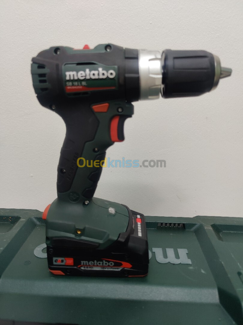 Perceuse visseuse à percussion METABO 18V Brushless 