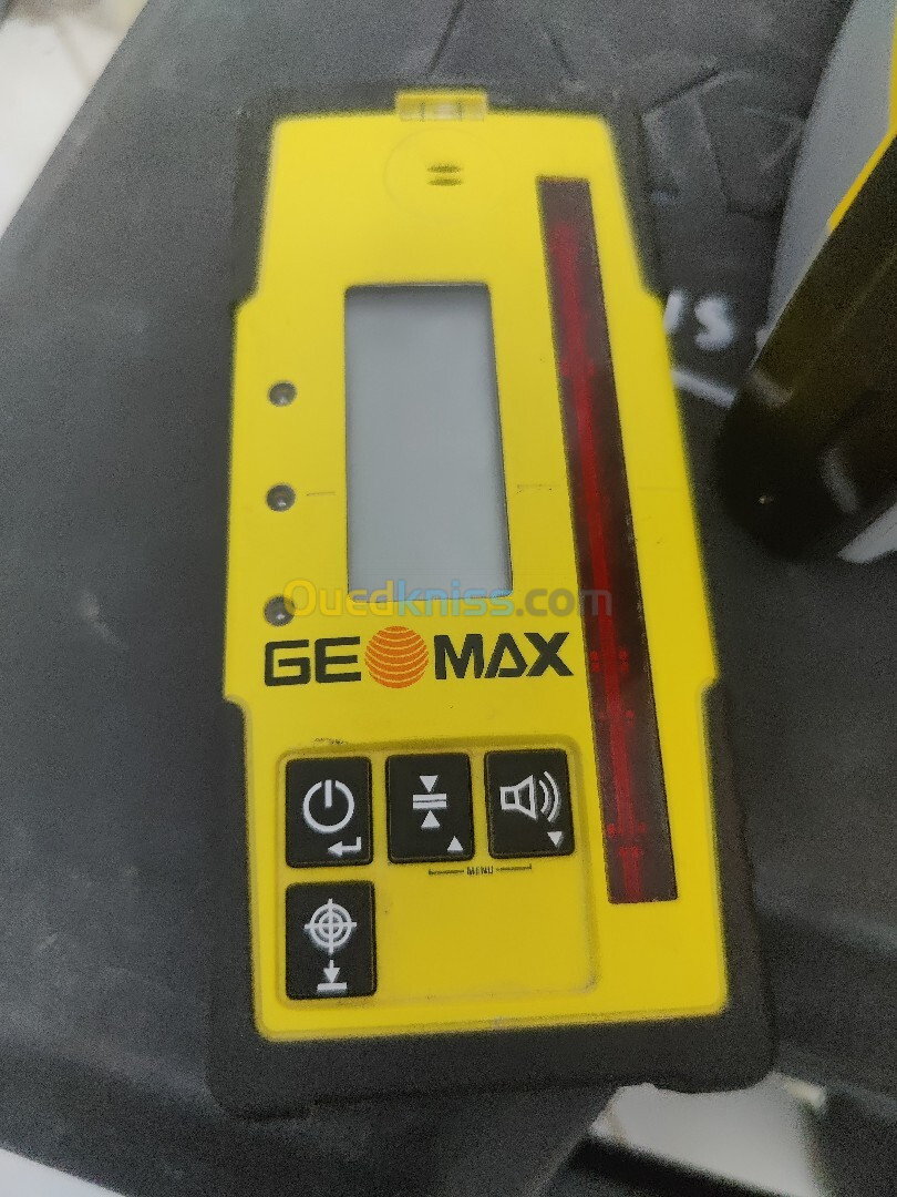 Niveau laser rotatif GEOMAX HV