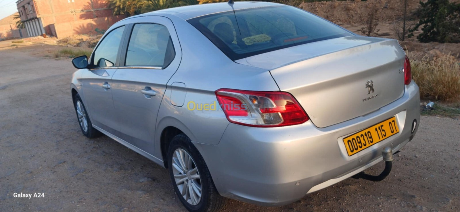 Peugeot 301 2015 Allure