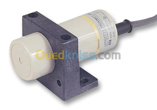 DETECTEUR CAPACITIF OMRON