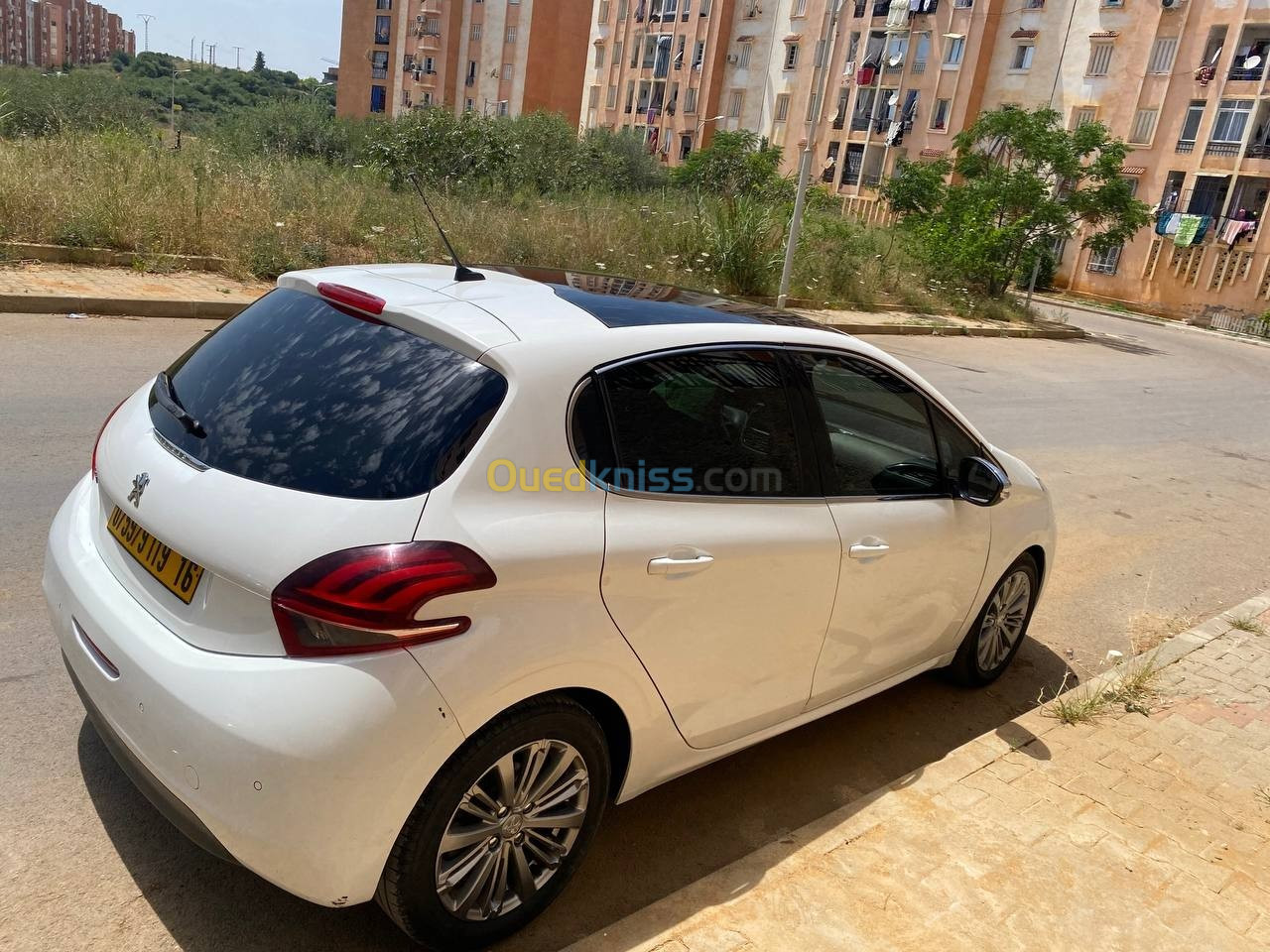 Peugeot 208 2019 Allure