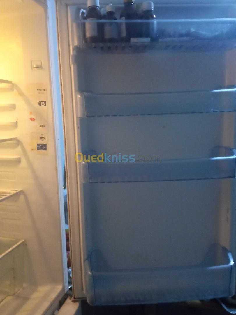 Réfrigérateur combiné BEKO 