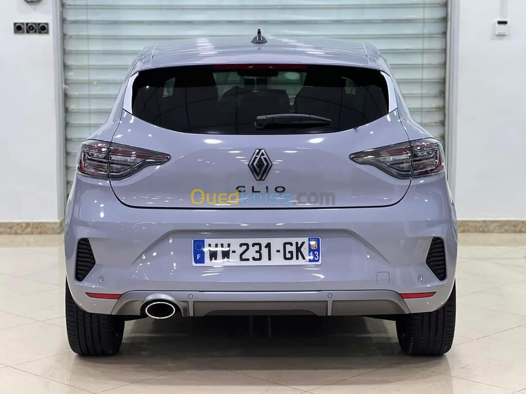 Renault clio 2024 