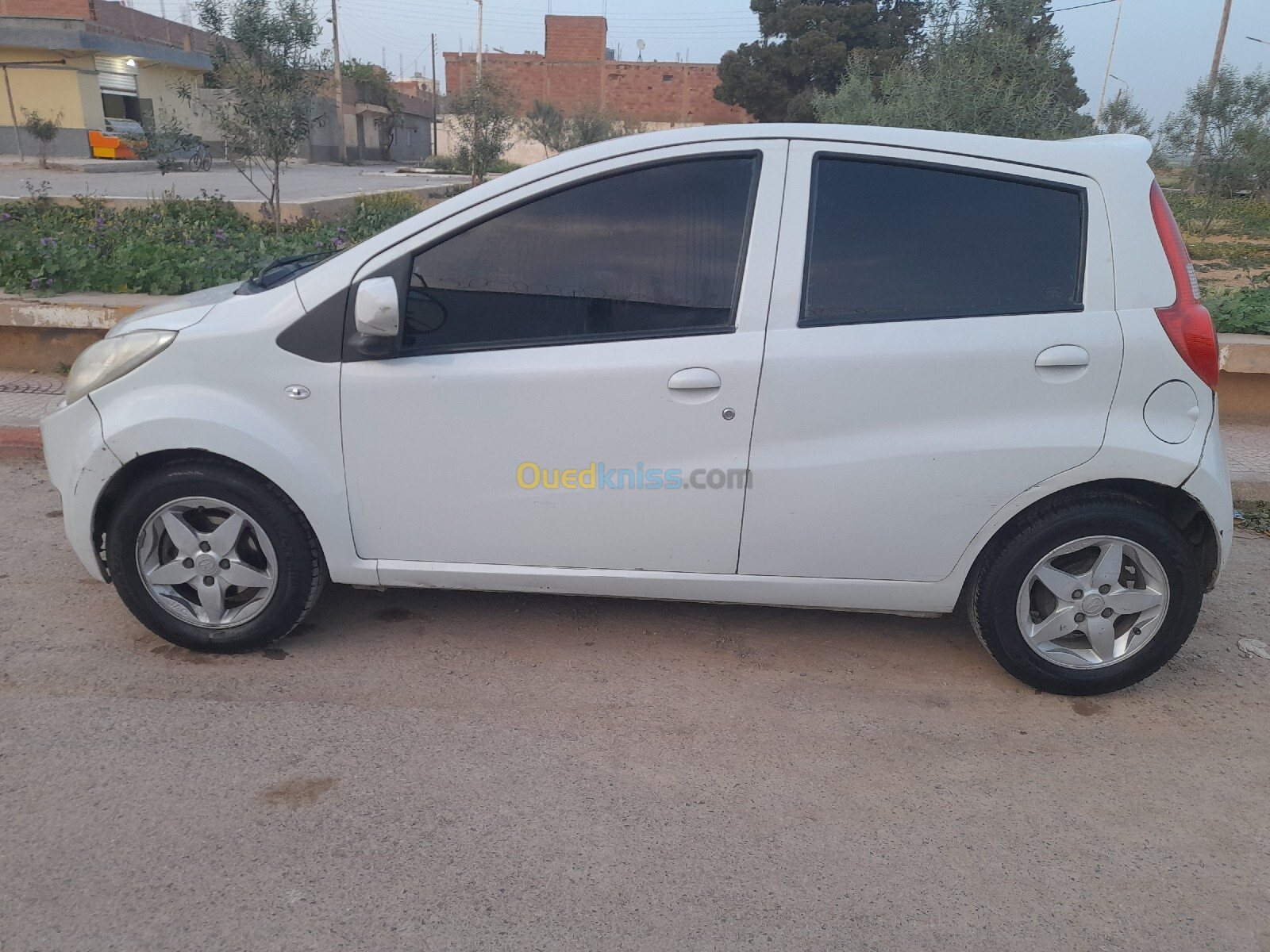 JAC A 10 2011 A 10