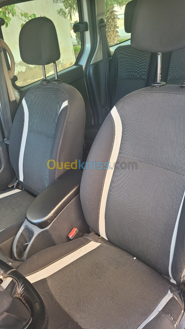 Renault Kangoo 2015 Privilège +