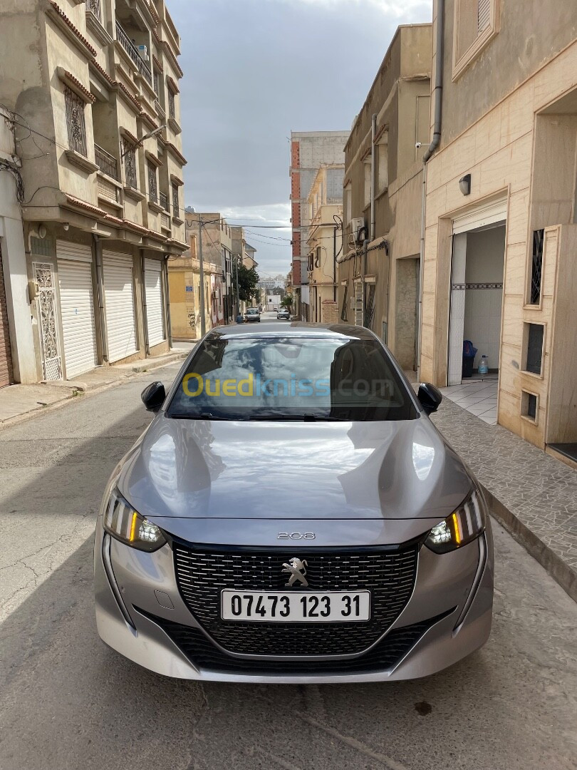 Peugeot 208 2023 GT