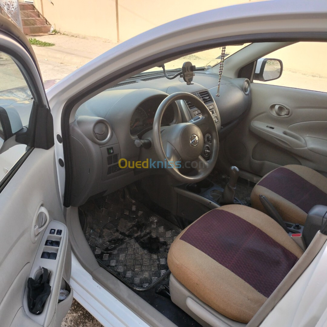 Nissan Sunny 2014 Acenta pack