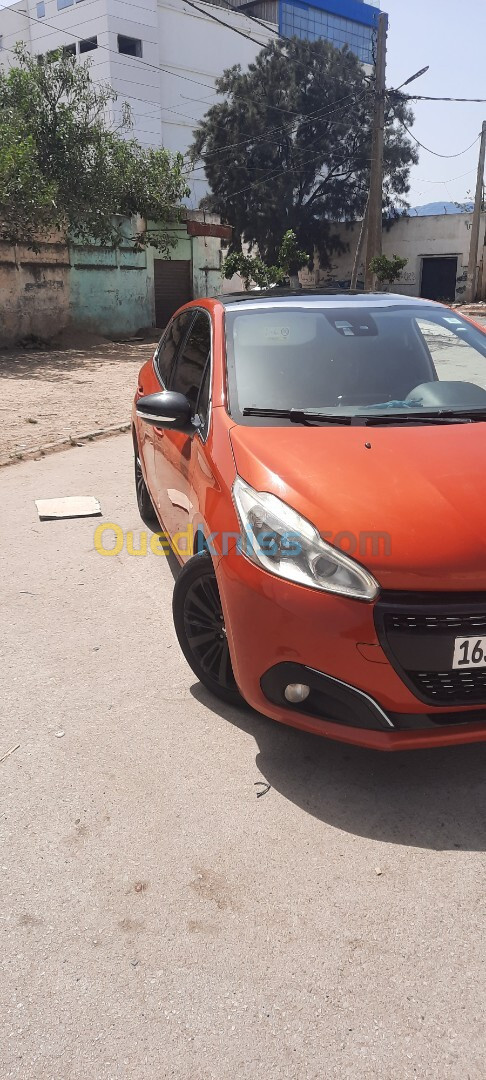 Peugeot 208 2015 Allure facelift