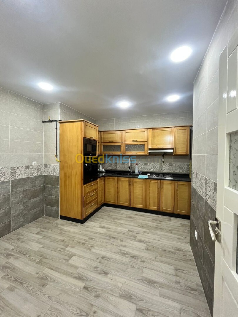 Vente Appartement F3 Alger Bordj el bahri