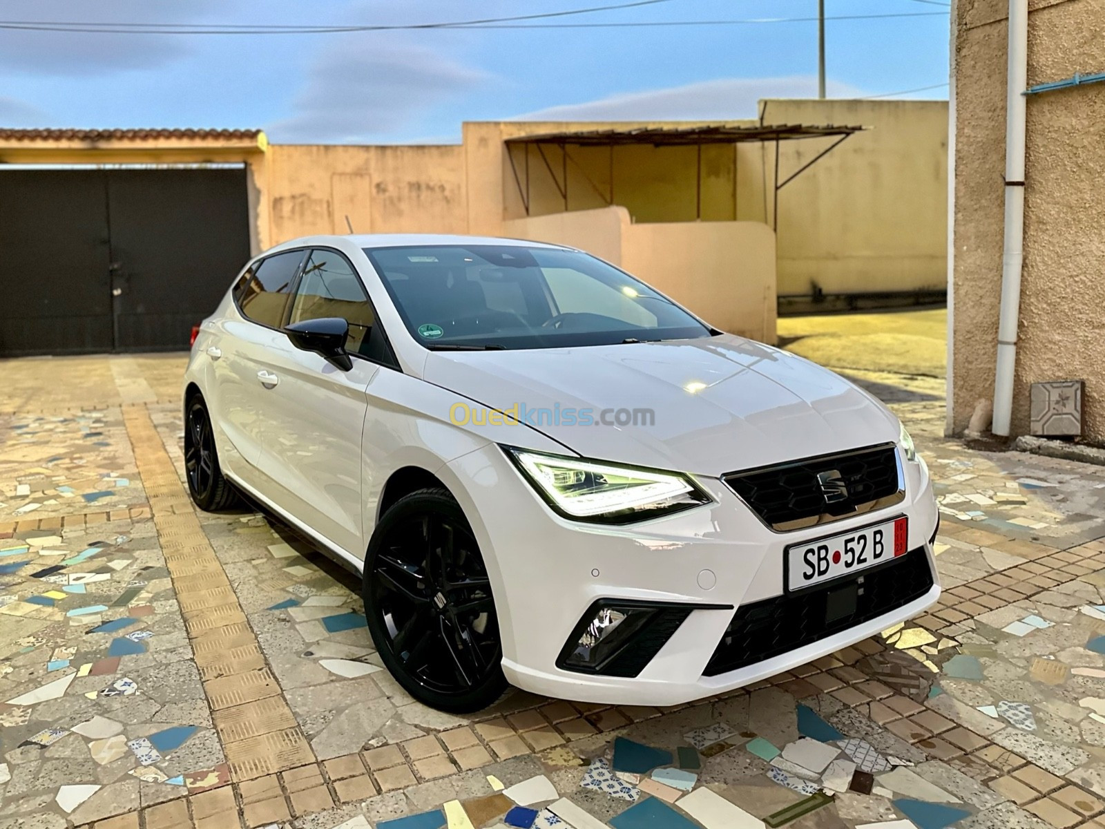 Seat Ibiza 2023 FR + PRO BLACK EDITION RARE 6 VITESSES / MODE