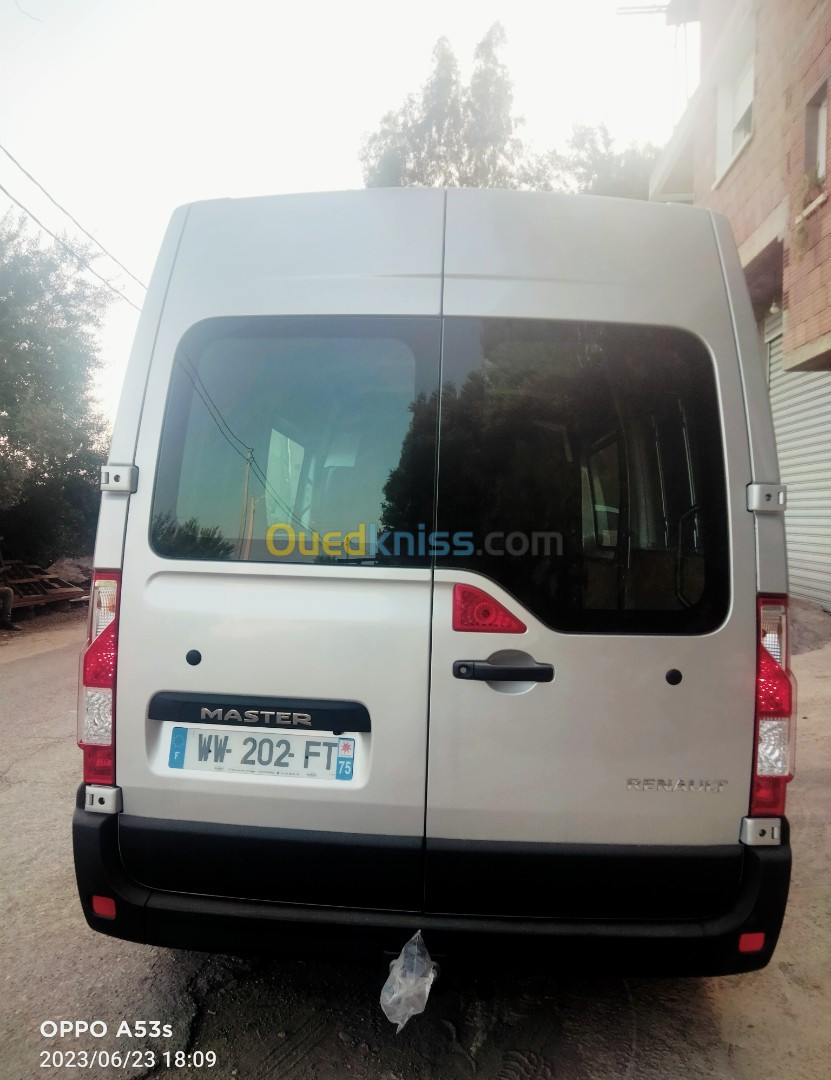 Renault Master 2023