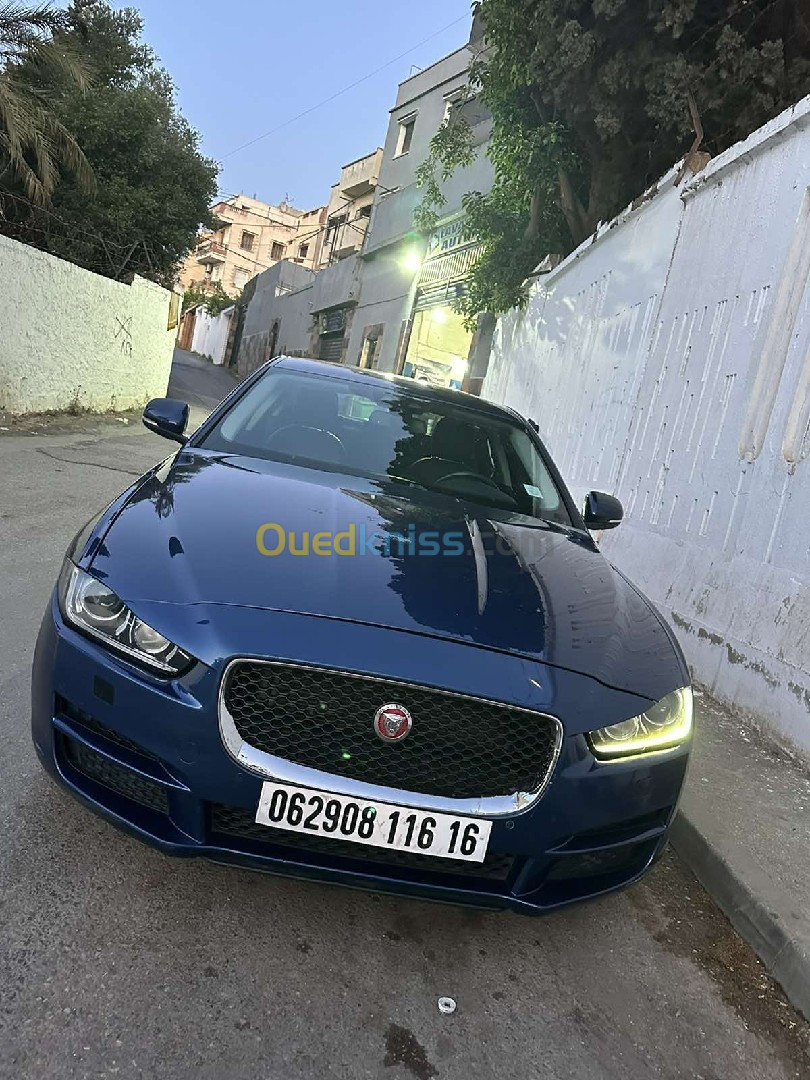 Jaguar Xe 2016 Xe