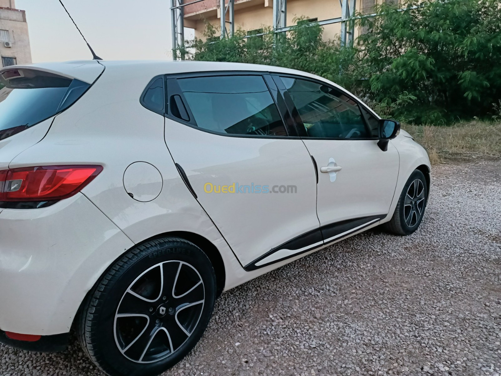 Renault Clio 4 2016 Ivory