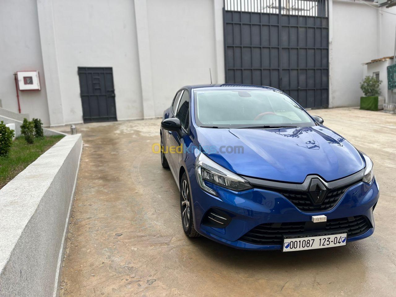 Renault Clio 2023 5