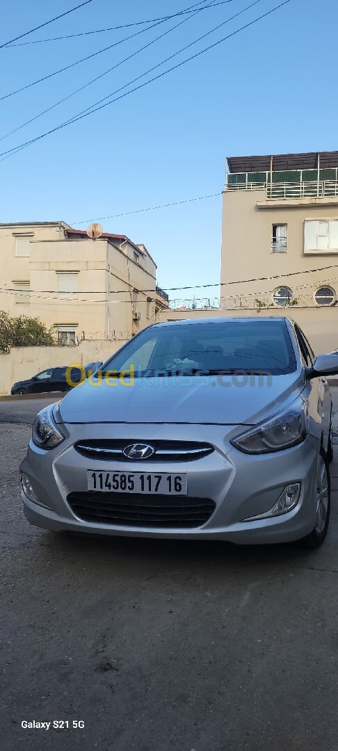 Hyundai Accent RB  4 portes 2017 Accent RB  4 portes