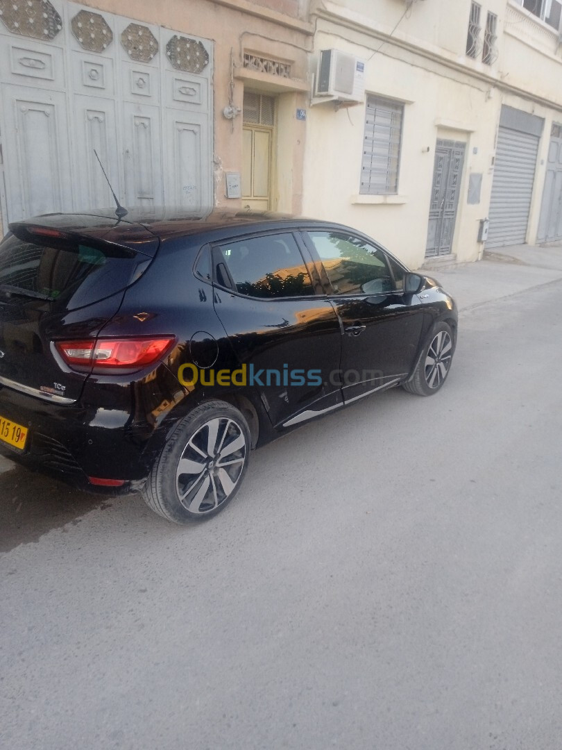 Renault Clio 4 2015 Seventeen