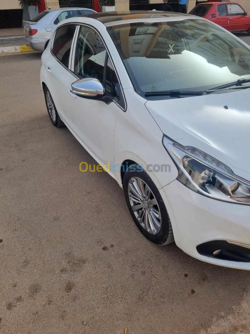 Peugeot 208 2019 Allure Facelift