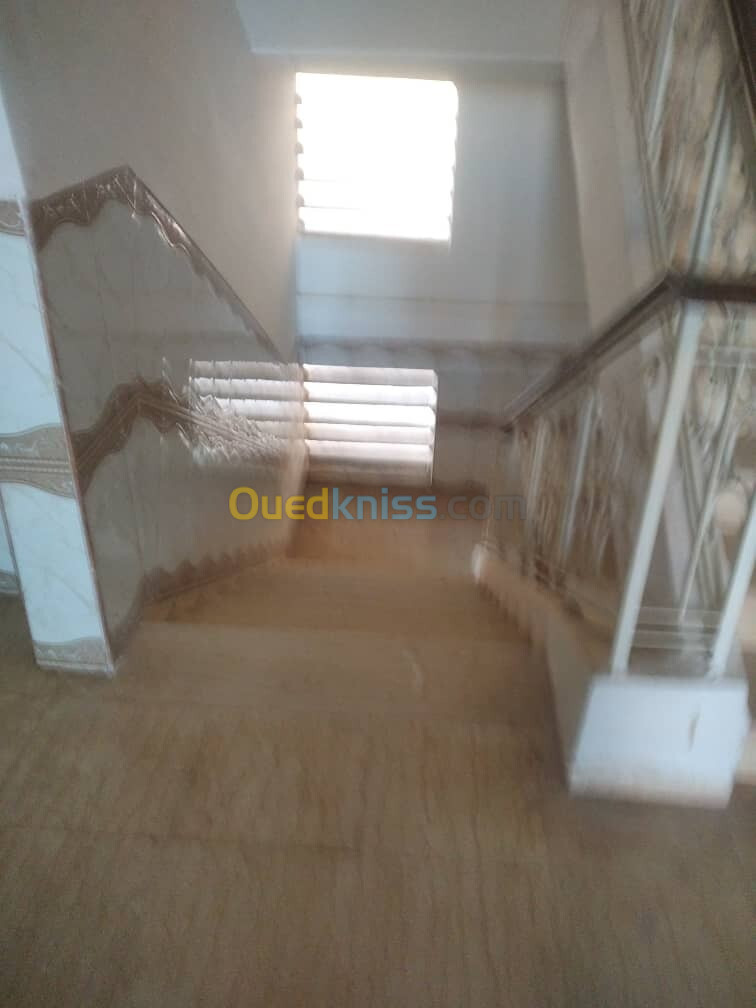 Location Appartement F4 Alger Bab ezzouar