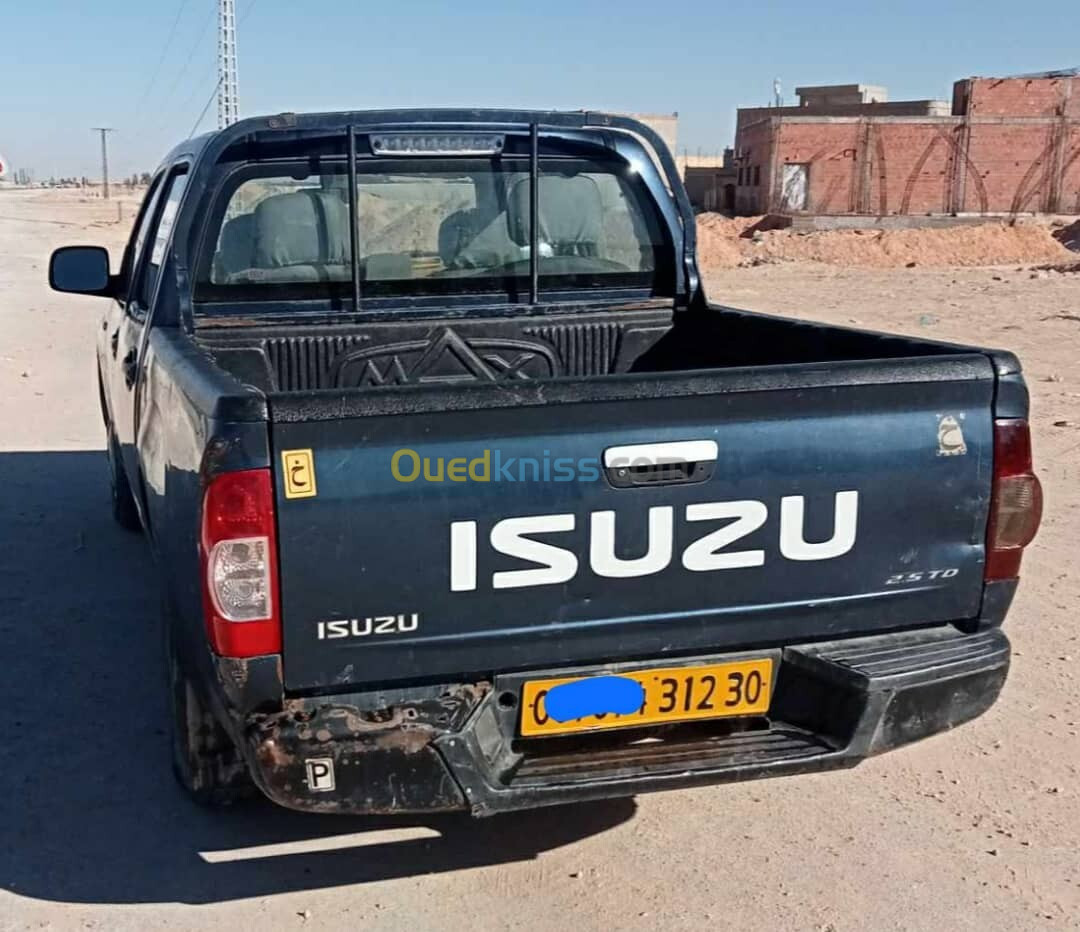 Isuzu D Max 2012 D Max