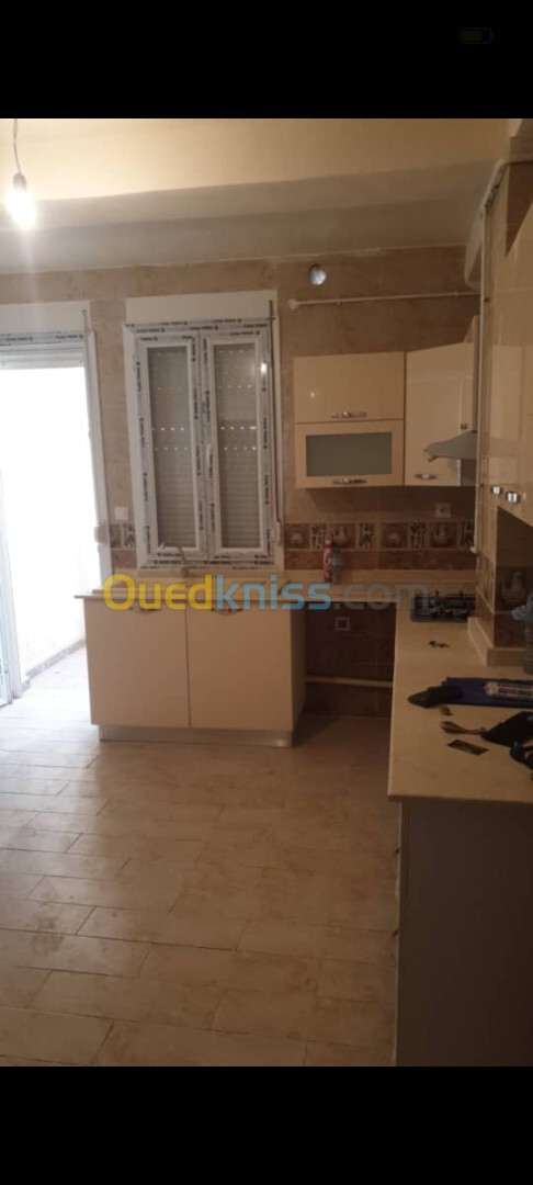 Location Appartement F5 Alger Souidania