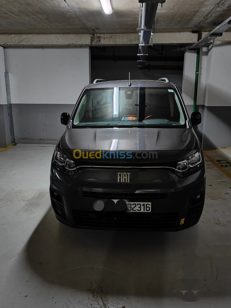 Fiat Doblo fourgon tôlé 2023 