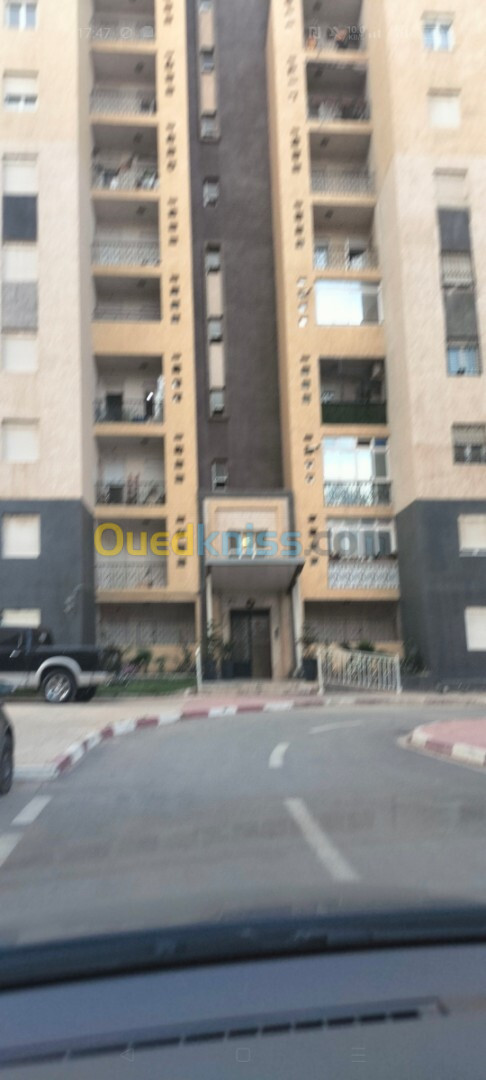 Location Appartement F4 Alger Hraoua