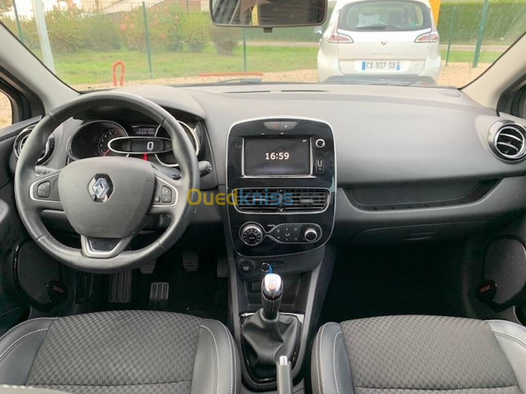 Renault Captur 2021 Liberty