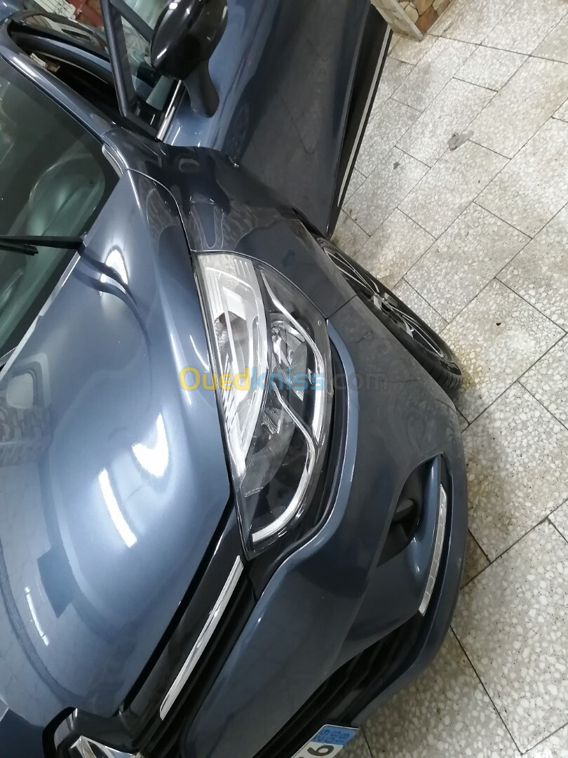 Renault Clio 4 2019 Limited 2