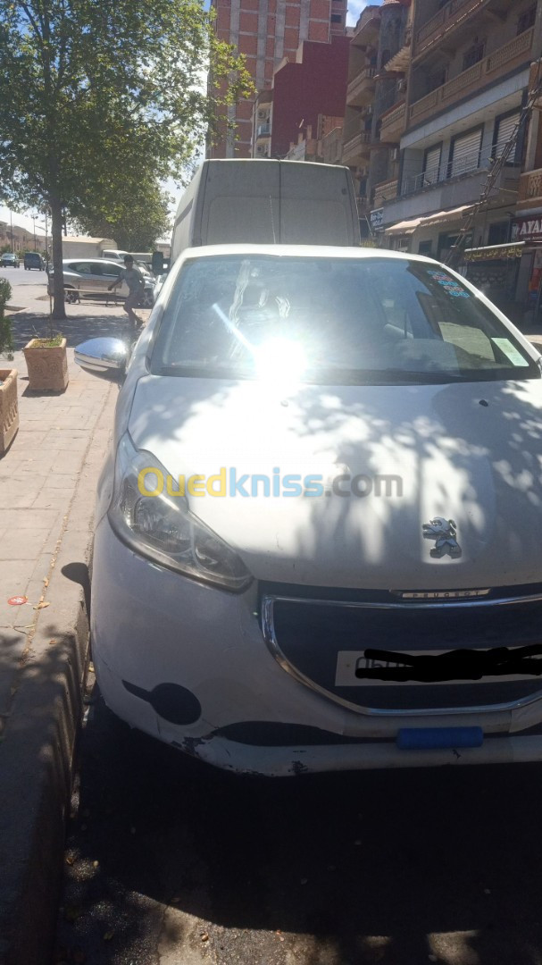 Peugeot 208 2012 208