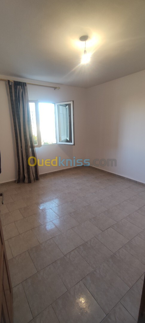 Location Appartement F4 Alger Kouba