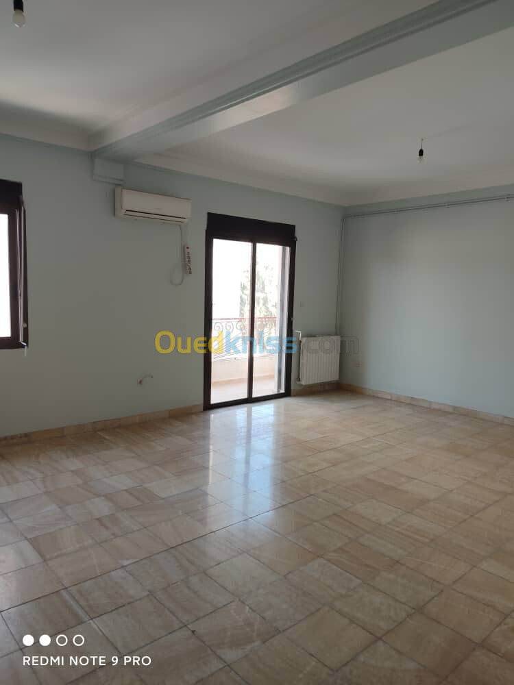 Location Appartement F4 Alger Saoula