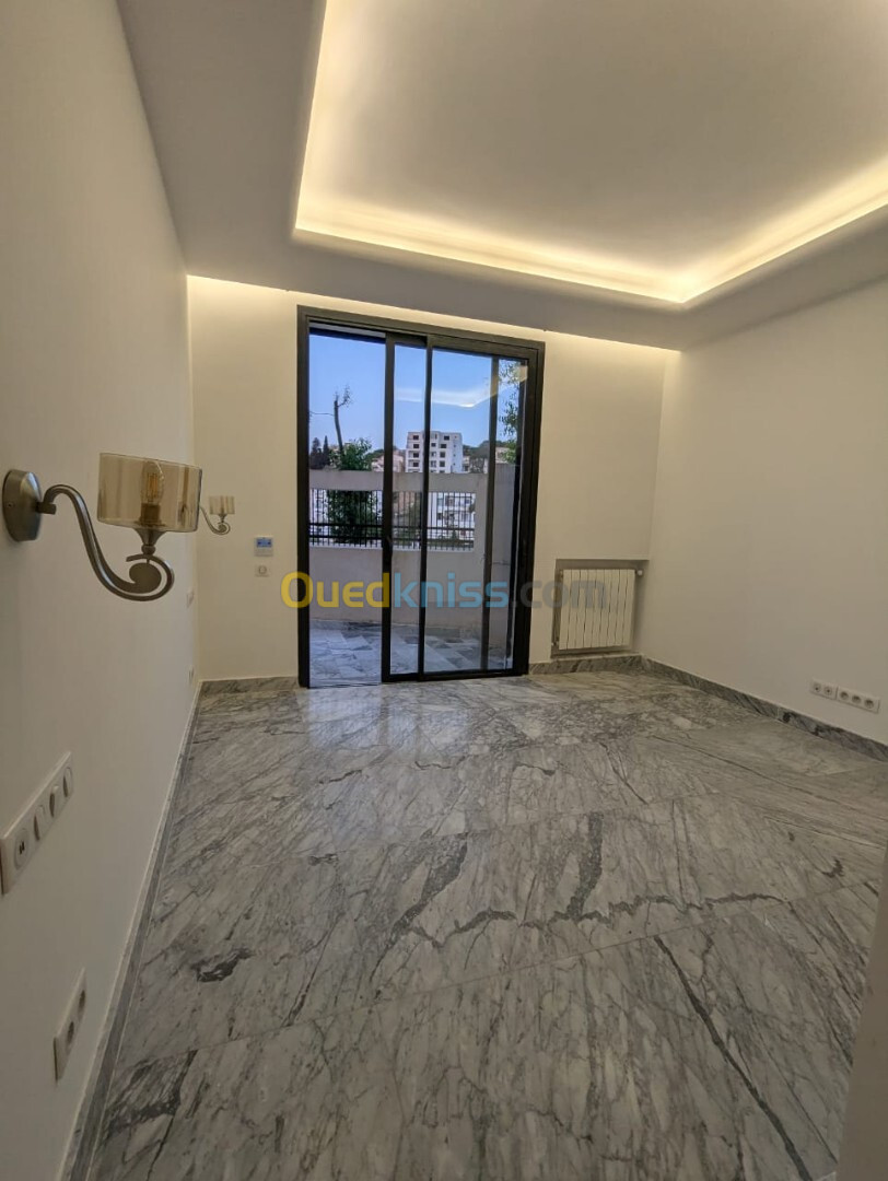 Location Appartement F4 Alger Hydra