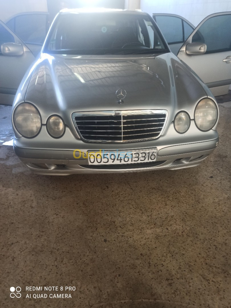 Mercedes Classe E 2001 Classe E